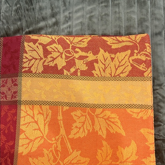 Set of 4 Autumn Leaf Patterned Placemat - Picture 4 of 9